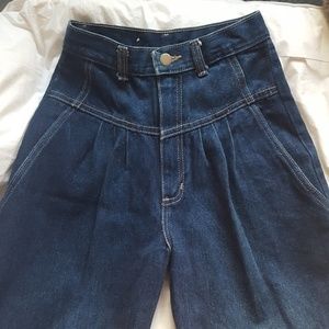 High Waisted Vintage Pleated Mom/Boyfriend Jeans